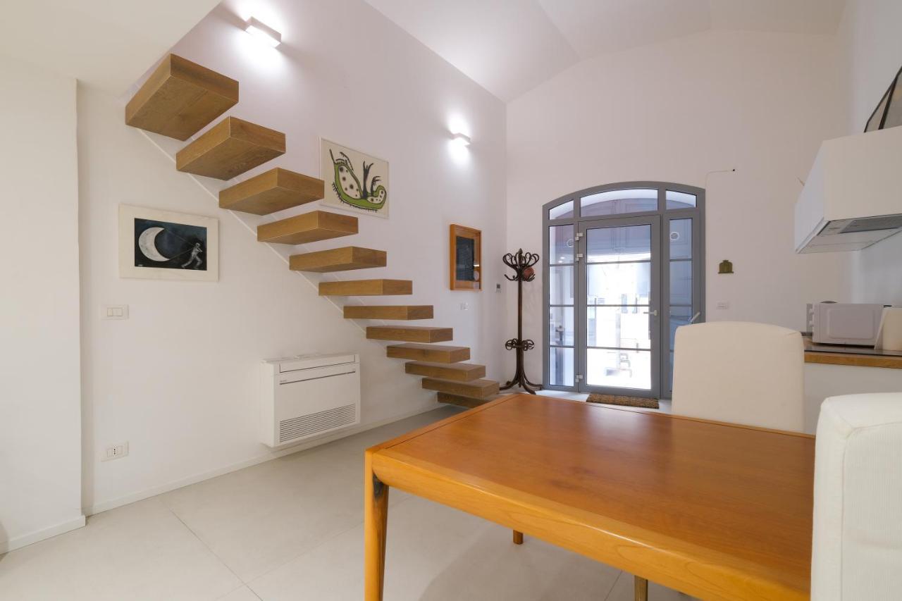 Old Stone House Apartment Bari Exterior photo